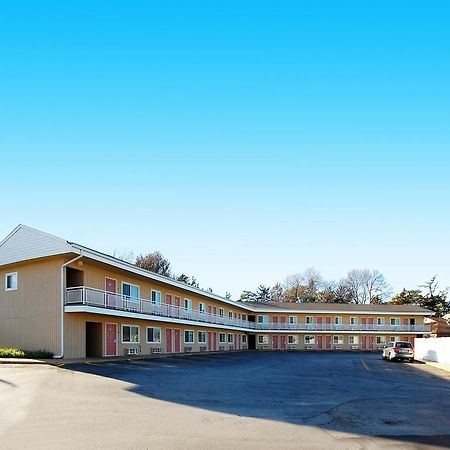 Rodeway Inn West Dodge Omaha Bagian luar foto